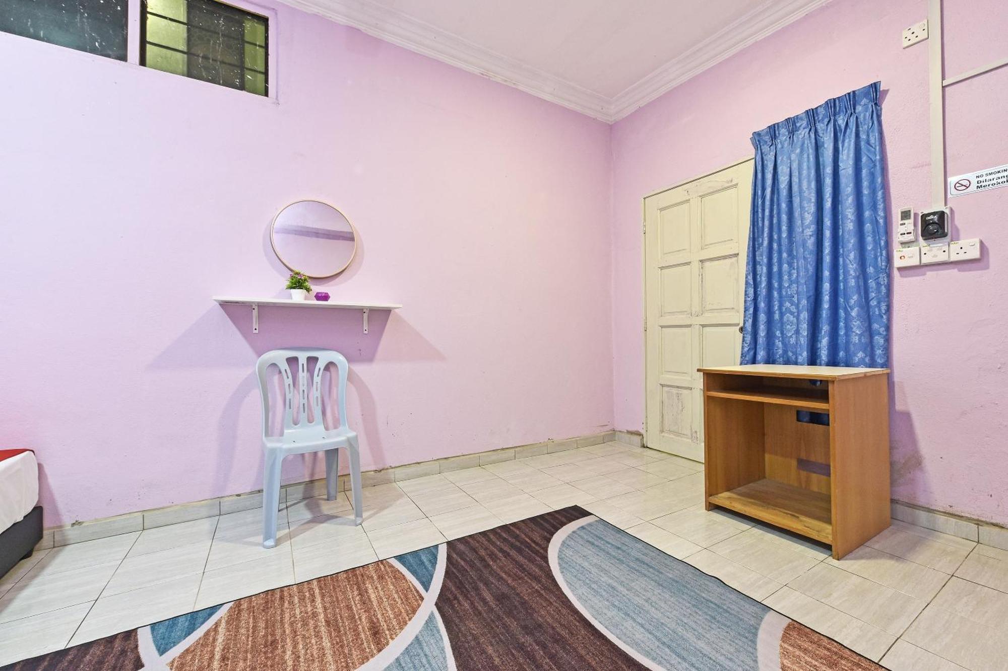 Oyo 90551 Zn Mix Homestay & Roomstay Kampung Raja Exterior foto
